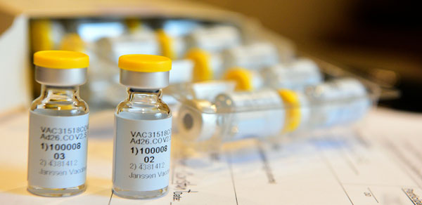 Испытания вакцины Johnson & Johnson против COVID-19 приостановили из-за болезни участника - новости Украины, Мир - LIGA.net