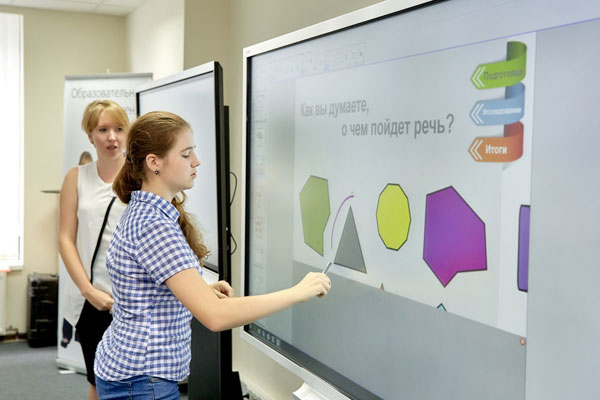 Интерактивные сенсорные панели для школы